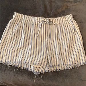 Bell shorts medium!